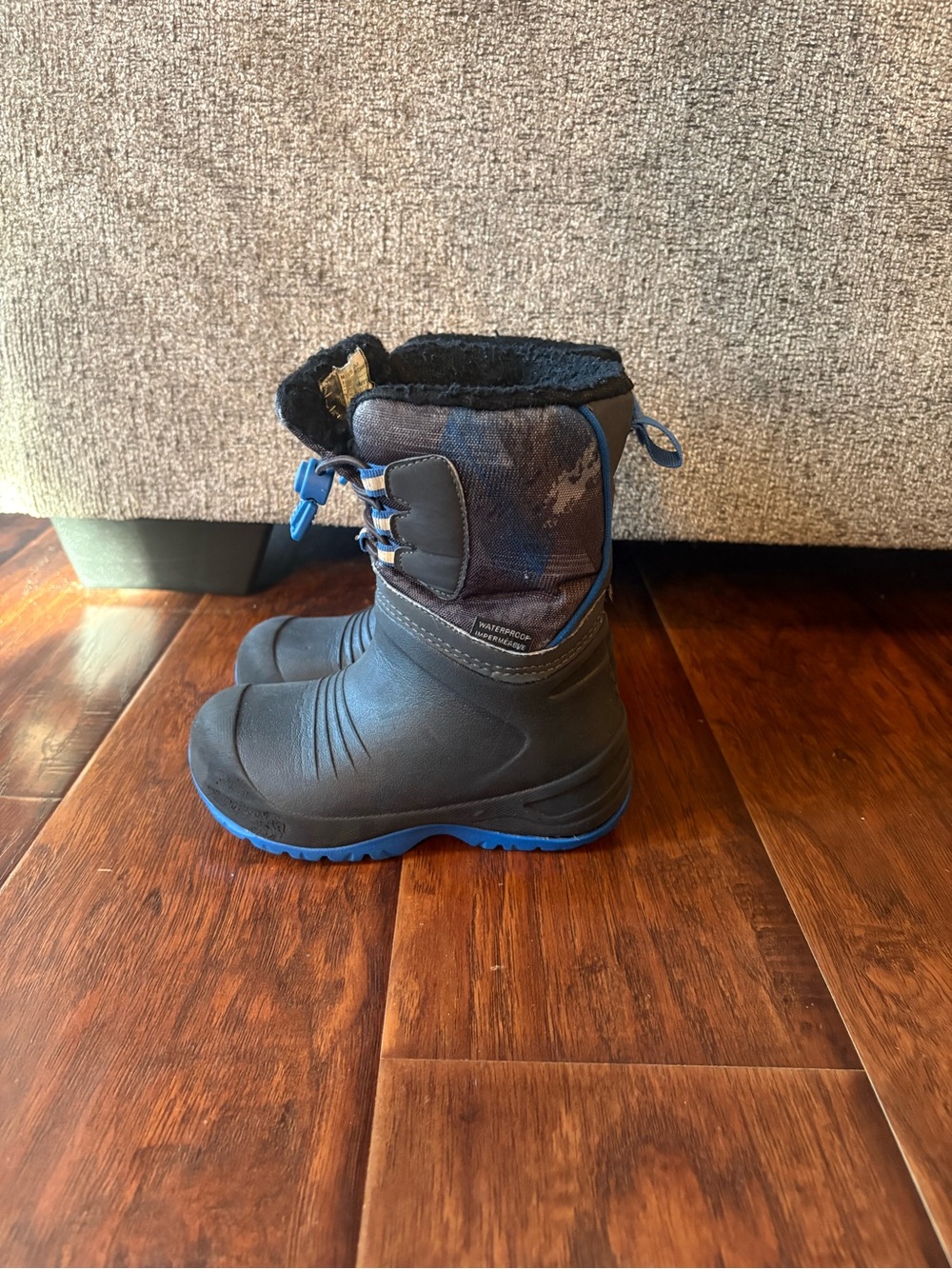 Kids Waterproof Snow Boots in Black and Blue